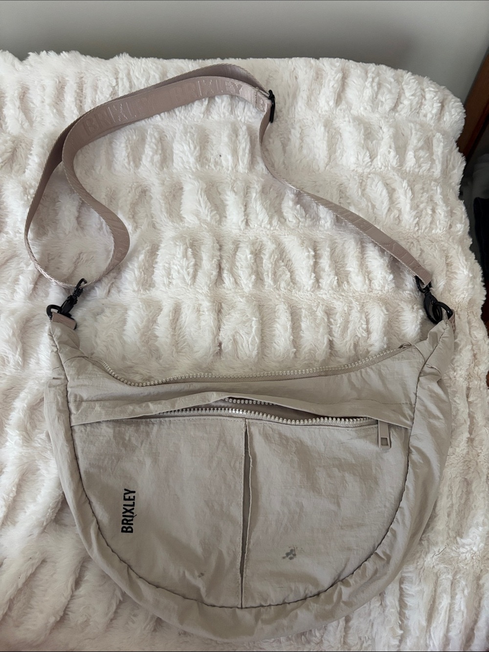 Brixley Lightweight Beige Crossbody